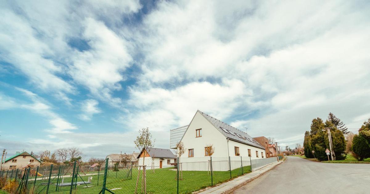 Apartmány Dalov Šternberk Kültér fotó